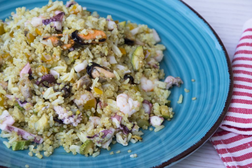 Insalata di riso e quinoa ai frutti di mare -Senza glutine per tutti i gusti