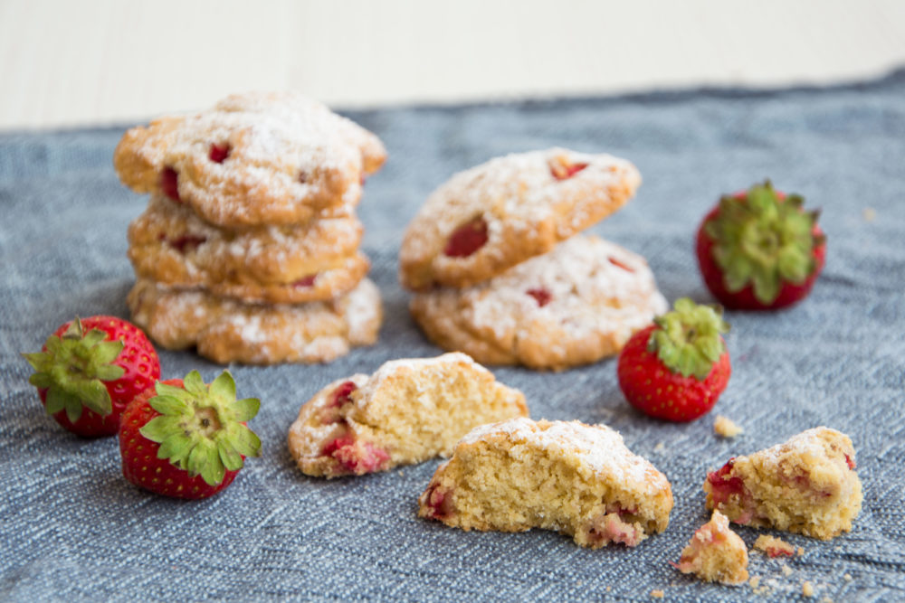 Biscotti alle fragole e limoncello-Senza glutine per tutti i gusti