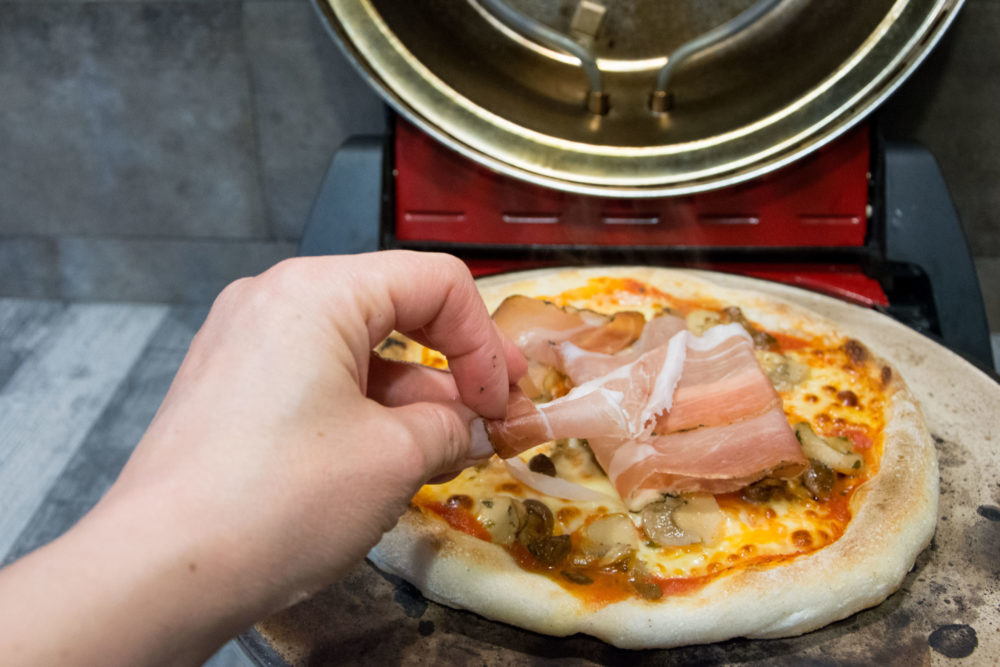 Pizza senza glutine per fornetto Ferrari con videoricetta