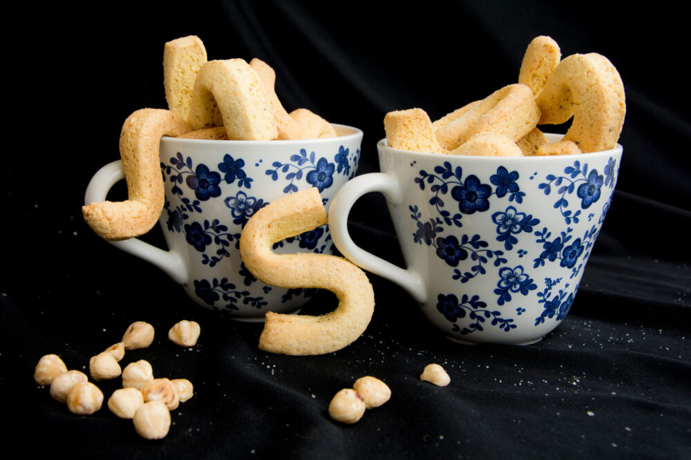 Biscotti da latte alle nocciole -Senza glutine per tutti i gusti