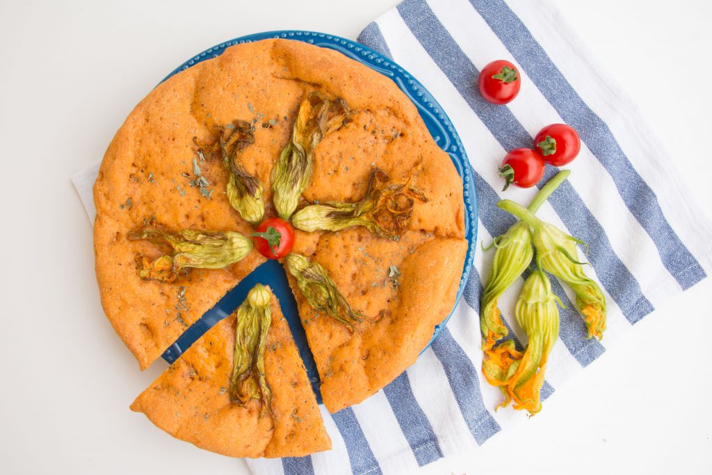 Focaccia rossa ai fiori di zucca -Senza glutine per tutti i gusti