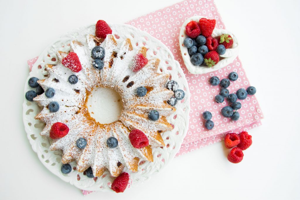 Ciambella ai frutti di bosco -Senza glutine per tutti i gusti