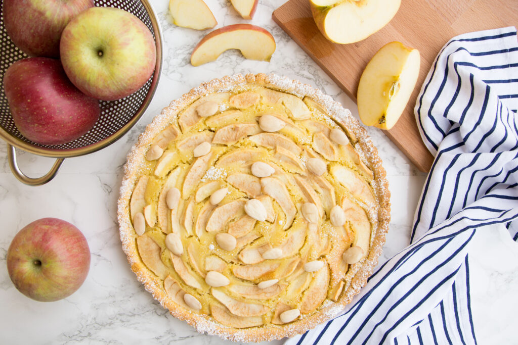 Crostata di mele con crema alle mandorle -Senza glutine per tutti i gusti