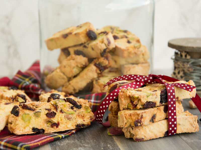 Cantucci ai pistacchi e mirtilli -Senza glutine per tutti i gusti