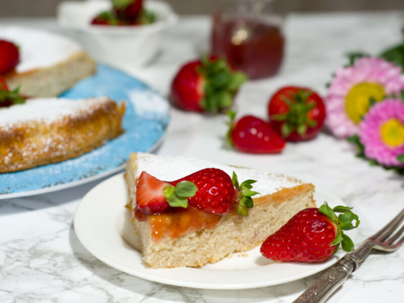 Torta di fragole allo yogurt -Senza glutine per tutti i gusti